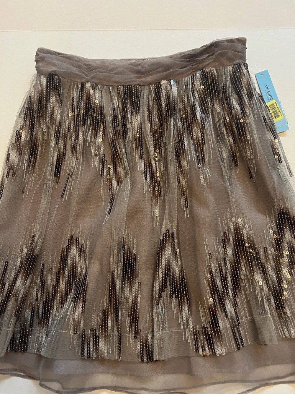 NWT Size 4 Dillard’s Antonio Melani dressy skirt